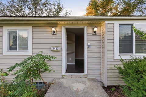 Tiny photo for 3483 Penfield Road, Columbus, OH 43227 (MLS # 226039008)