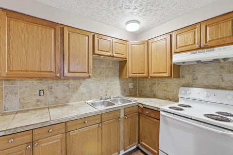 Tiny photo for 3483 Penfield Road, Columbus, OH 43227 (MLS # 226039008)