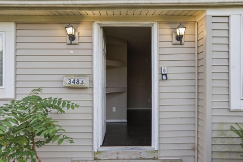 Tiny photo for 3483 Penfield Road, Columbus, OH 43227 (MLS # 226039008)