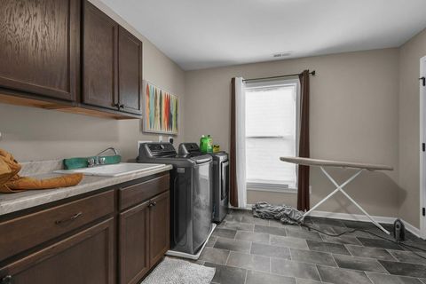 Tiny photo for 8427 Chesapeake Way NW, Pickerington, OH 43147 (MLS # 226002808)