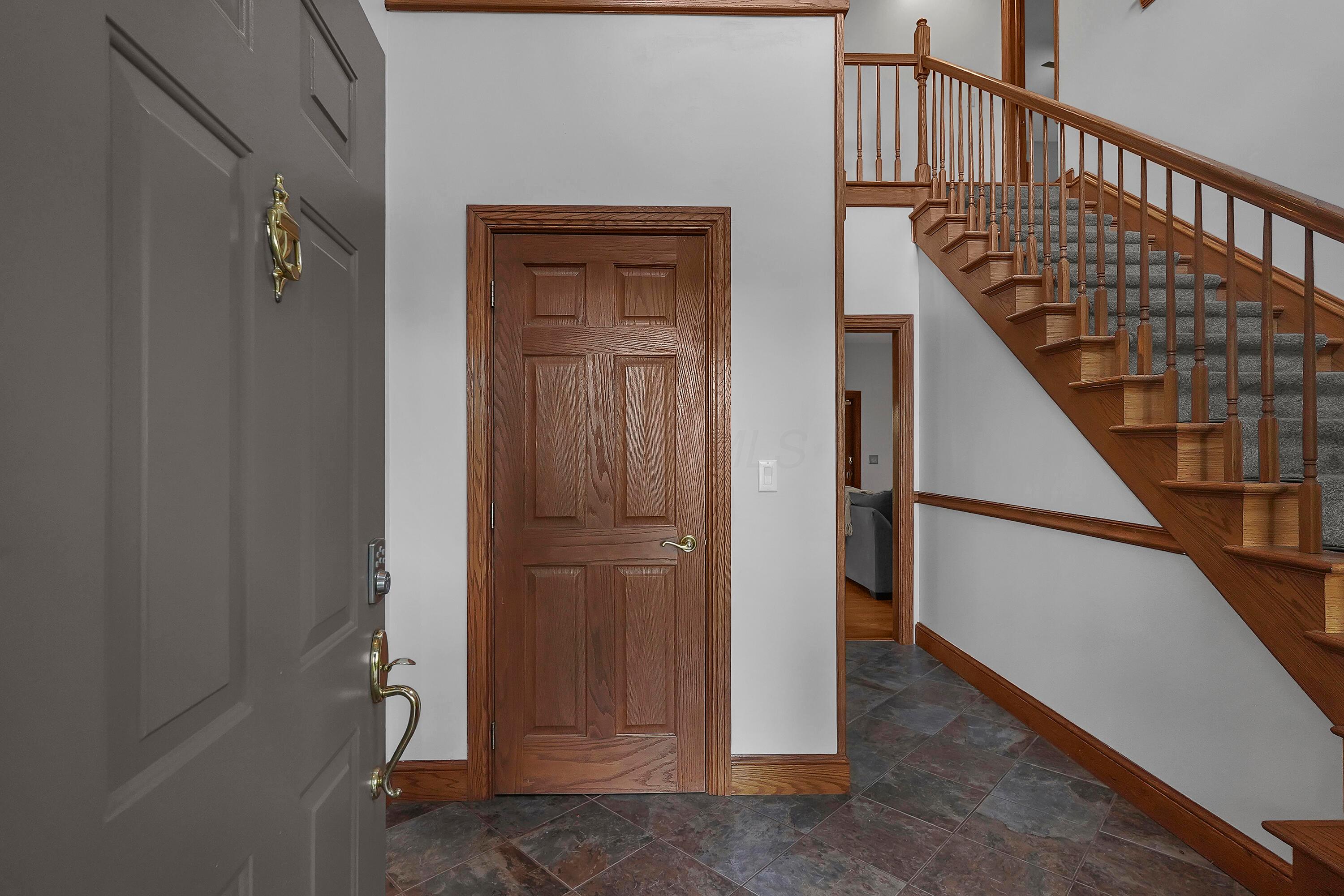 6222 Jacksontown Road, Heath, Ohio image 4
