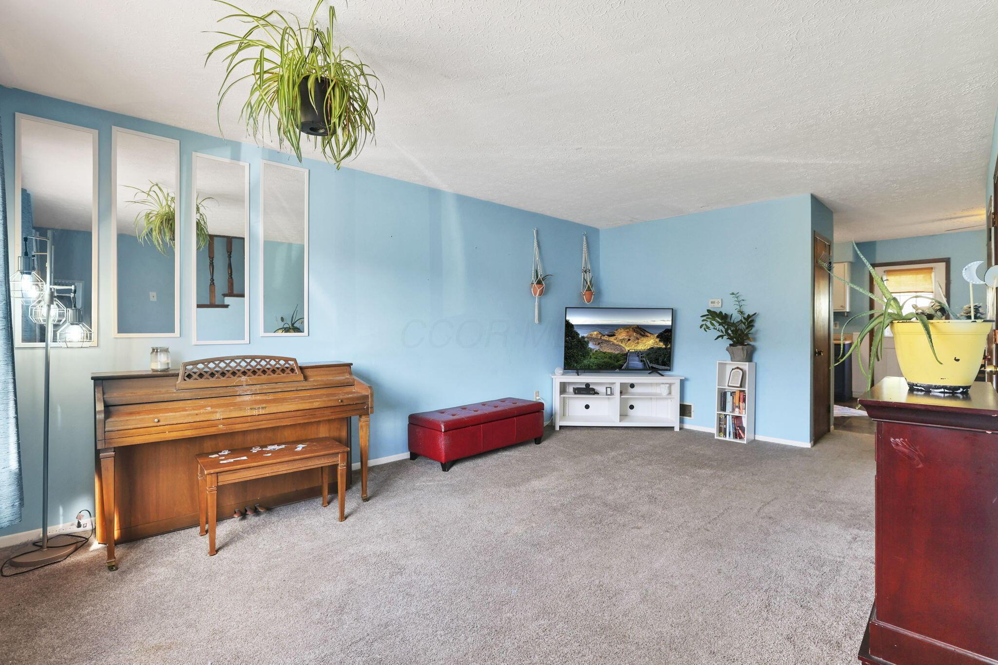 7347 Fall Creek Lane #J, Columbus, Ohio image 2