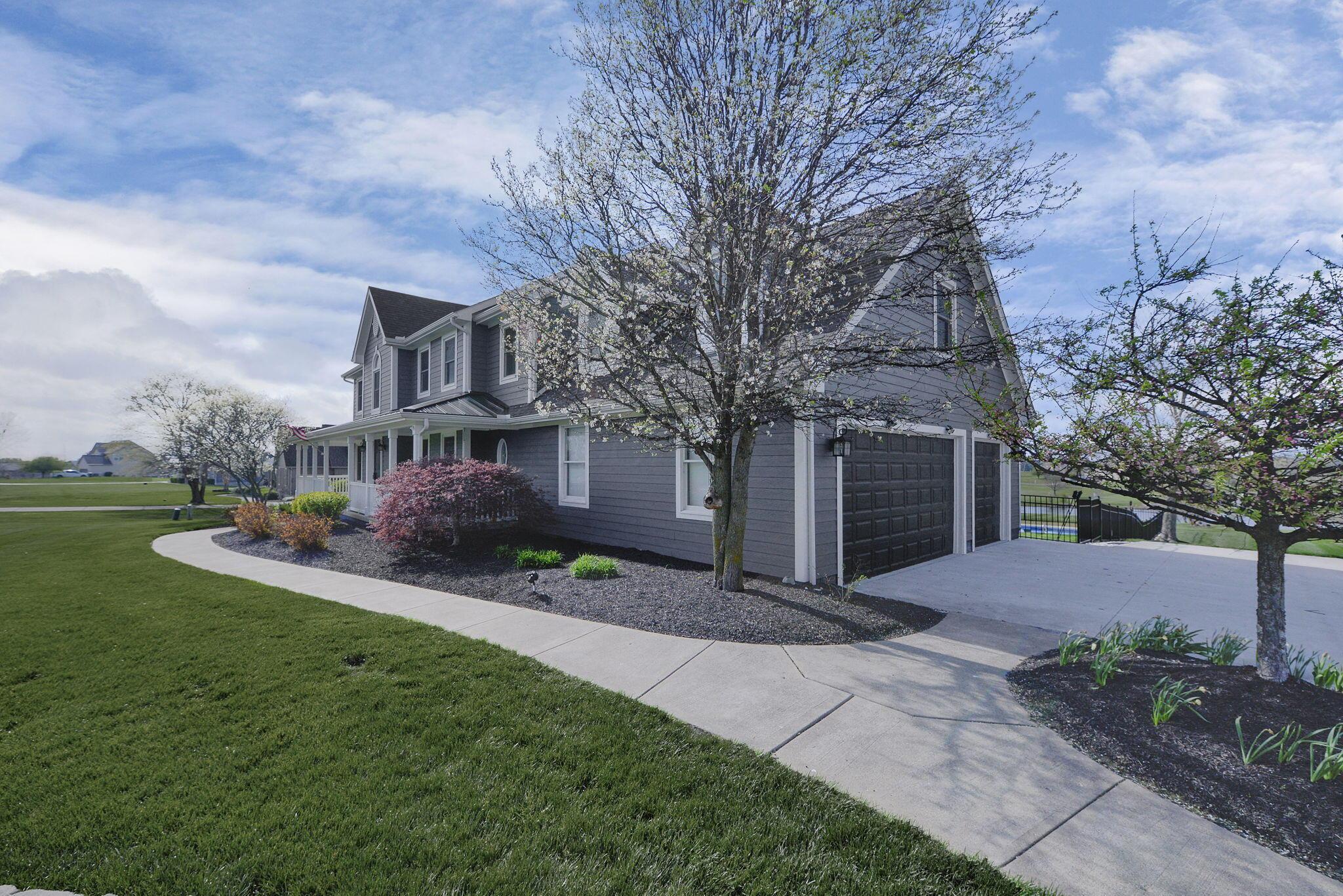 1809 W Glenhurst Drive NW