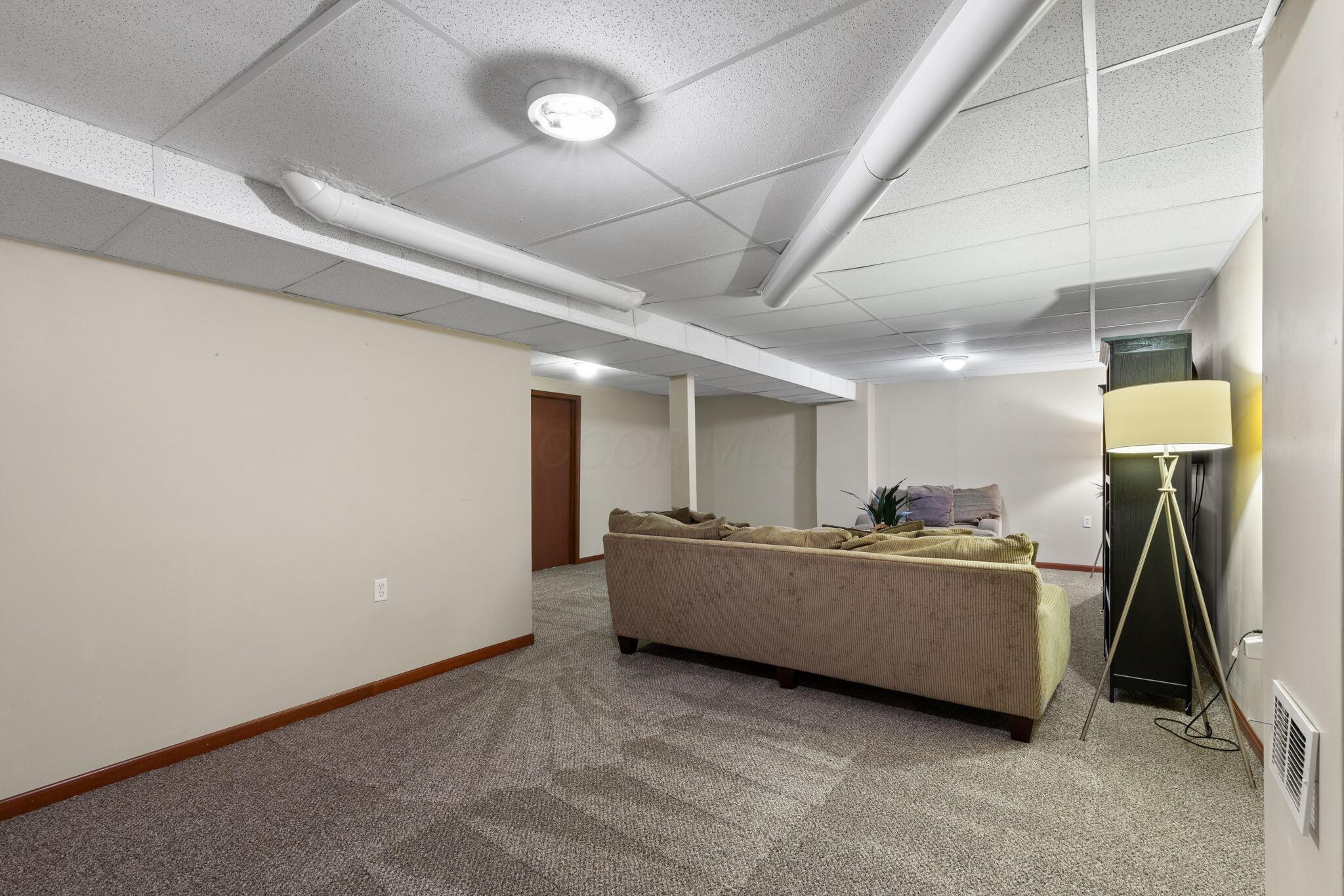 2207 Pleasant Colony Drive, Lewis Center, Ohio image 35