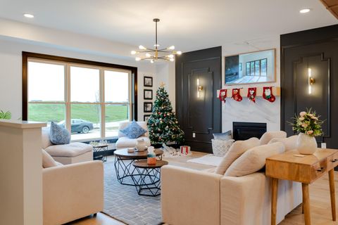 Photo of 3648 Beulah Park Drive, Grove City, OH 43123 (MLS # 226001283)