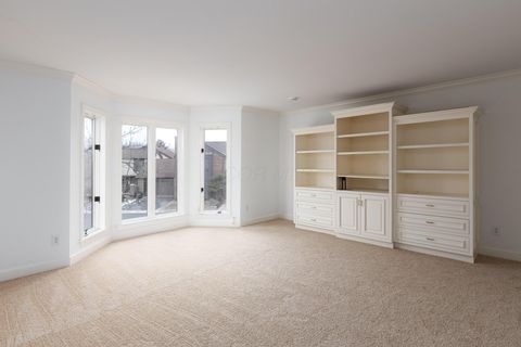 Tiny photo for 5719 Notre Dame Place, Columbus, OH 43213 (MLS # 226001144)