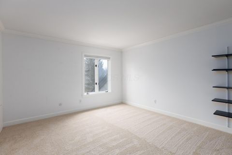 Tiny photo for 5719 Notre Dame Place, Columbus, OH 43213 (MLS # 226001144)