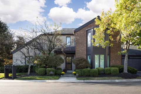 Photo of 5719 Notre Dame Place, Columbus, OH 43213 (MLS # 226001144)