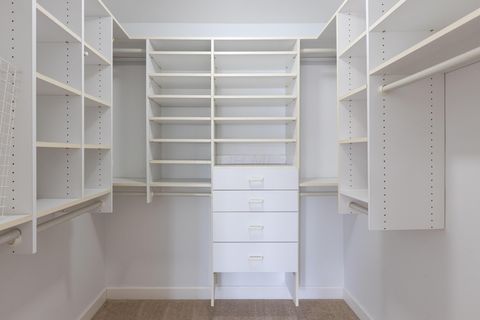 Tiny photo for 5719 Notre Dame Place, Columbus, OH 43213 (MLS # 226001144)