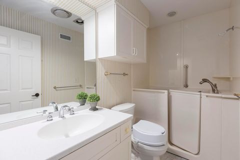 Tiny photo for 5719 Notre Dame Place, Columbus, OH 43213 (MLS # 226001144)