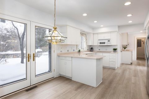 Tiny photo for 5719 Notre Dame Place, Columbus, OH 43213 (MLS # 226001144)