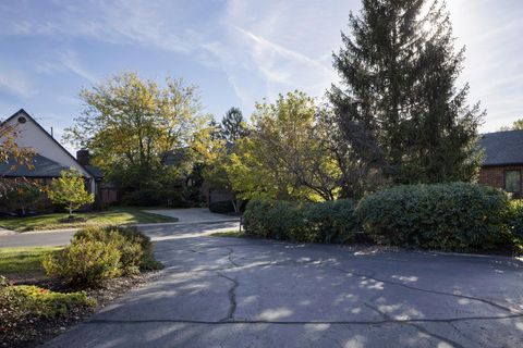 Tiny photo for 5719 Notre Dame Place, Columbus, OH 43213 (MLS # 226001144)