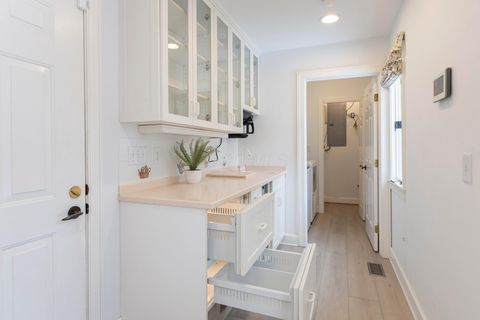 Tiny photo for 5719 Notre Dame Place, Columbus, OH 43213 (MLS # 226001144)