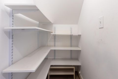 Tiny photo for 5719 Notre Dame Place, Columbus, OH 43213 (MLS # 226001144)