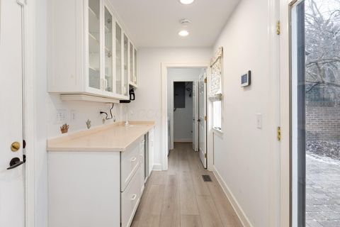 Tiny photo for 5719 Notre Dame Place, Columbus, OH 43213 (MLS # 226001144)