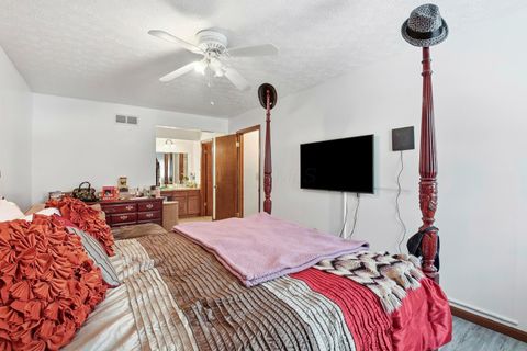 Tiny photo for 2125 Keltonshire Avenue, Columbus, OH 43229 (MLS # 226006288)