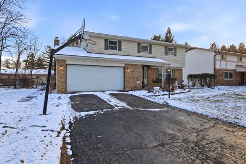 Tiny photo for 2125 Keltonshire Avenue, Columbus, OH 43229 (MLS # 226006288)