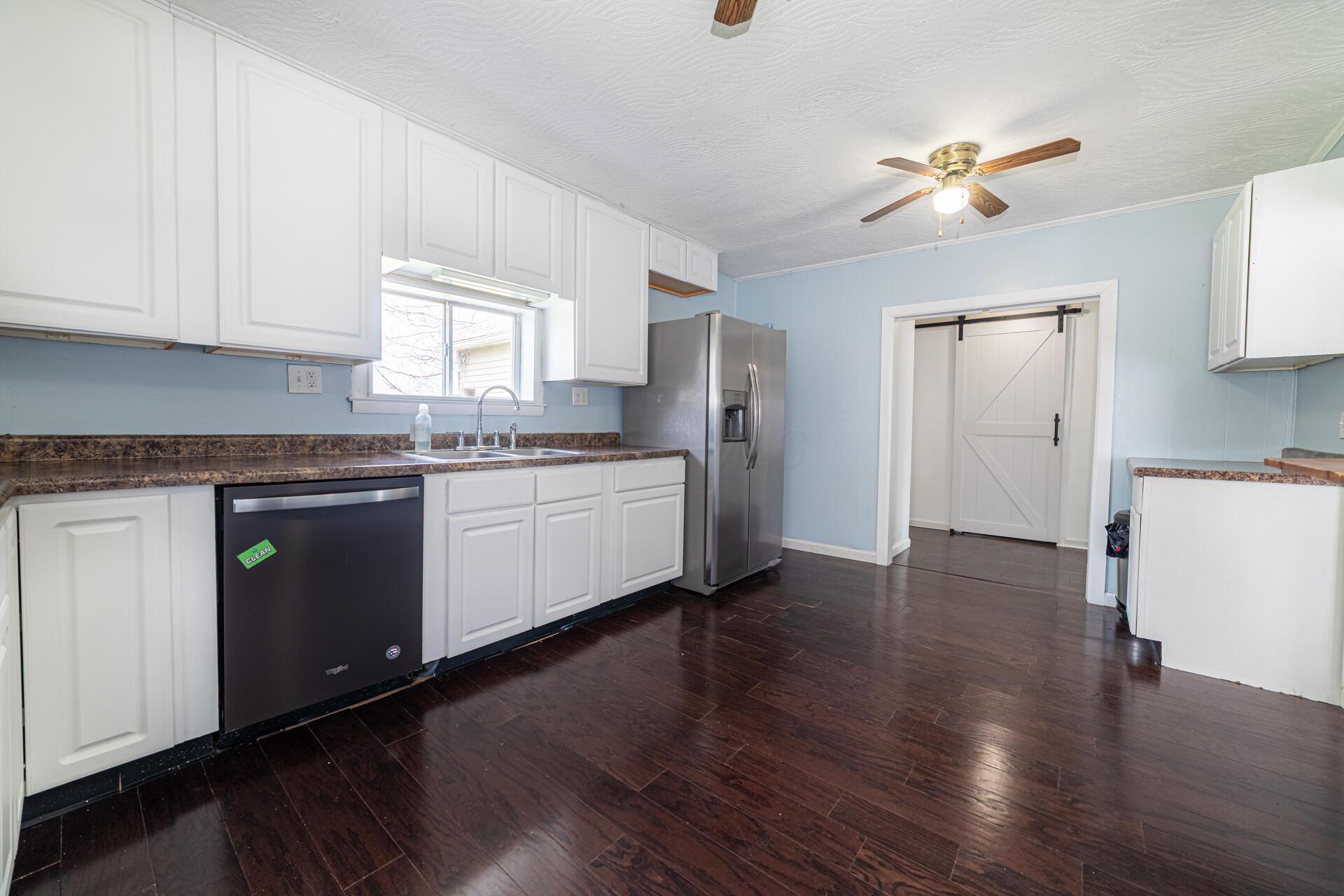 20 E Walnut Street, Marengo, Ohio image 15