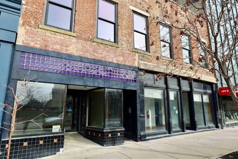 Photo of 131 W Main Street, Lancaster, OH 43130 (MLS # 226002356)