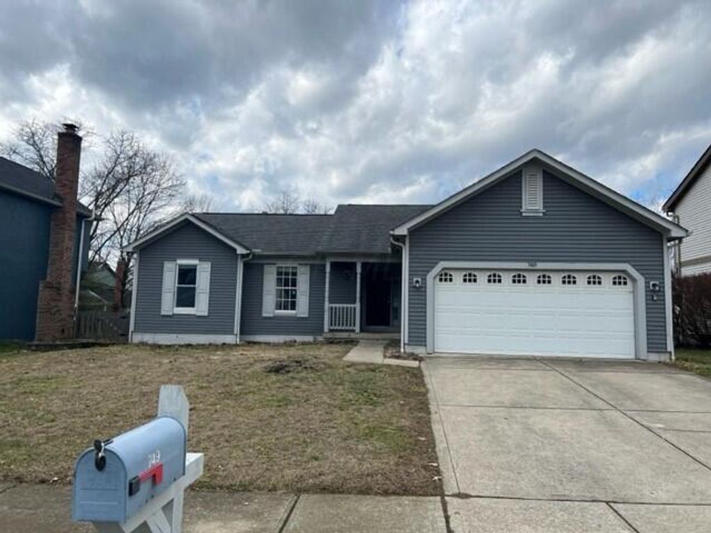 Photo for 749 Old Forest Court, Gahanna, OH 43230 (MLS # 223007164)