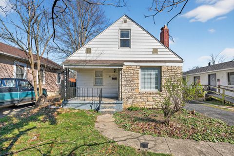 Photo of 774 Racine Avenue, Columbus, OH 43204 (MLS # 226009714)
