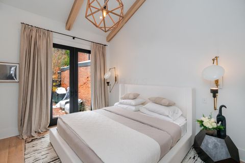 Tiny photo for 186 E Sycamore Street, Columbus, OH 43206 (MLS # 225045031)