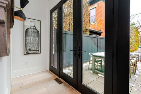 Tiny photo for 186 E Sycamore Street, Columbus, OH 43206 (MLS # 225045031)