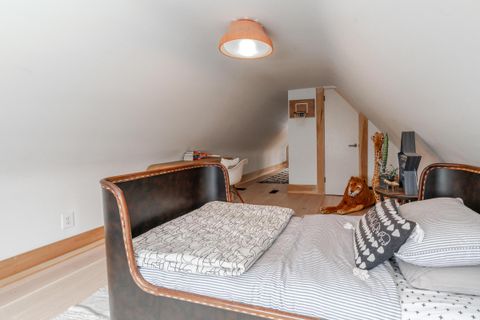 Tiny photo for 186 E Sycamore Street, Columbus, OH 43206 (MLS # 225045031)