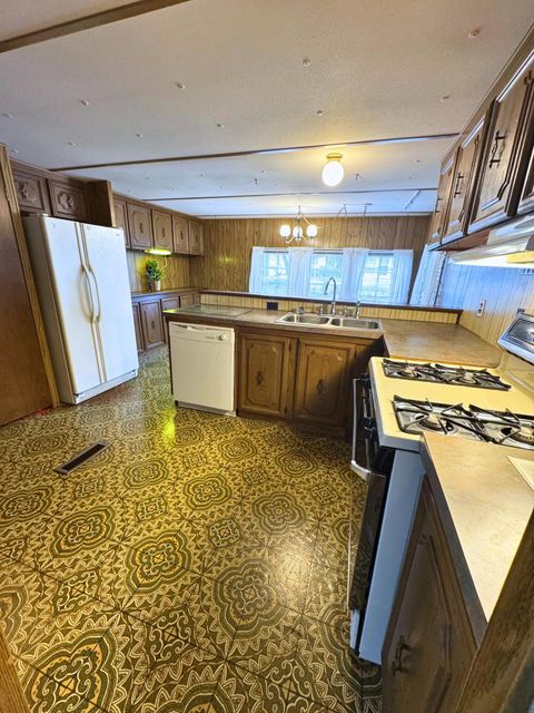 Tiny photo for 250 Estates Lane, Reynoldsburg, OH 43068 (MLS # 226000567)