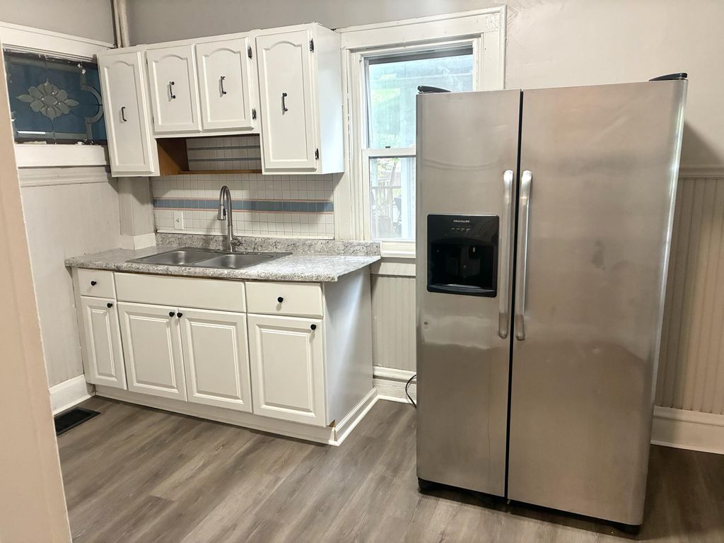 Photo of 281 Wrexham Avenue, Columbus, OH 43223 (MLS # 226014806)