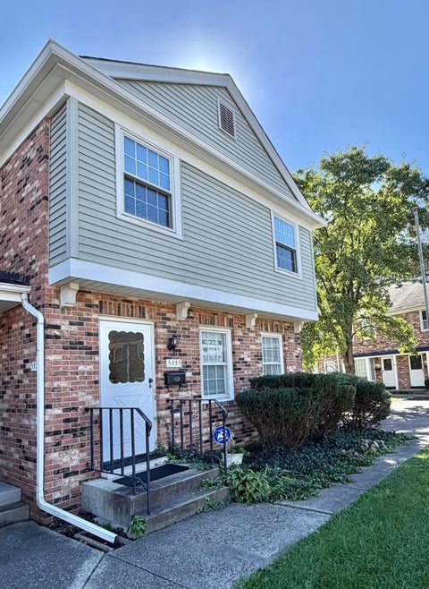 Photo of 5335 Yorkshire Village Lane C29 #C29, Columbus, OH 43232 (MLS # 226037013)
