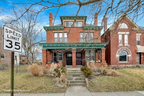 Photo of 1456-1458 Bryden, Columbus, OH 43205 (MLS # 226003869)