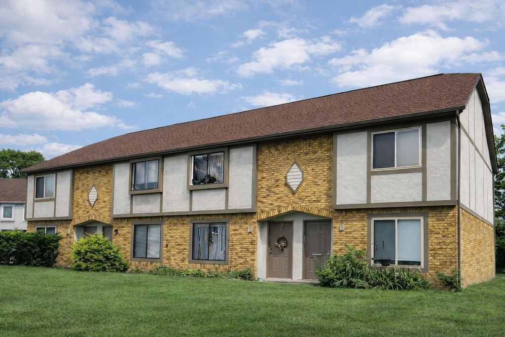 Photo of 6304-6310 Cherylbrook Lane, Dublin, OH 43017 (MLS # 226008799)