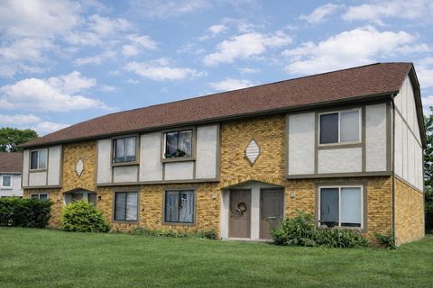 Photo of 6304 Cherylbrook Lane, Dublin, OH 43017 (MLS # 226008799)