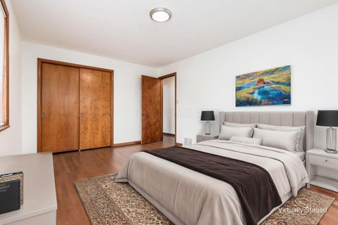 Tiny photo for 3070 Lotz Drive, Grove City, OH 43123 (MLS # 225037683)
