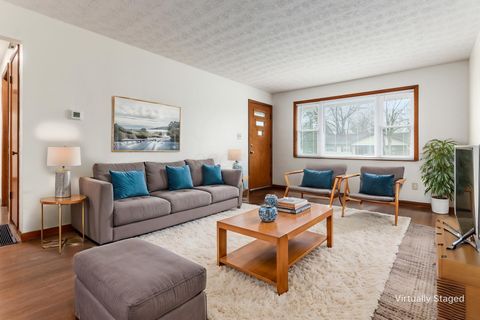 Tiny photo for 3070 Lotz Drive, Grove City, OH 43123 (MLS # 225037683)