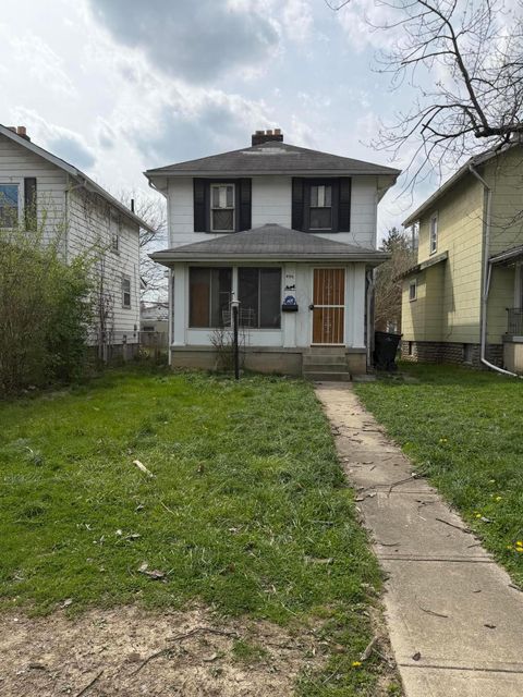 Photo of 495 Whitethorne Avenue, Columbus, OH 43223 (MLS # 226009836)