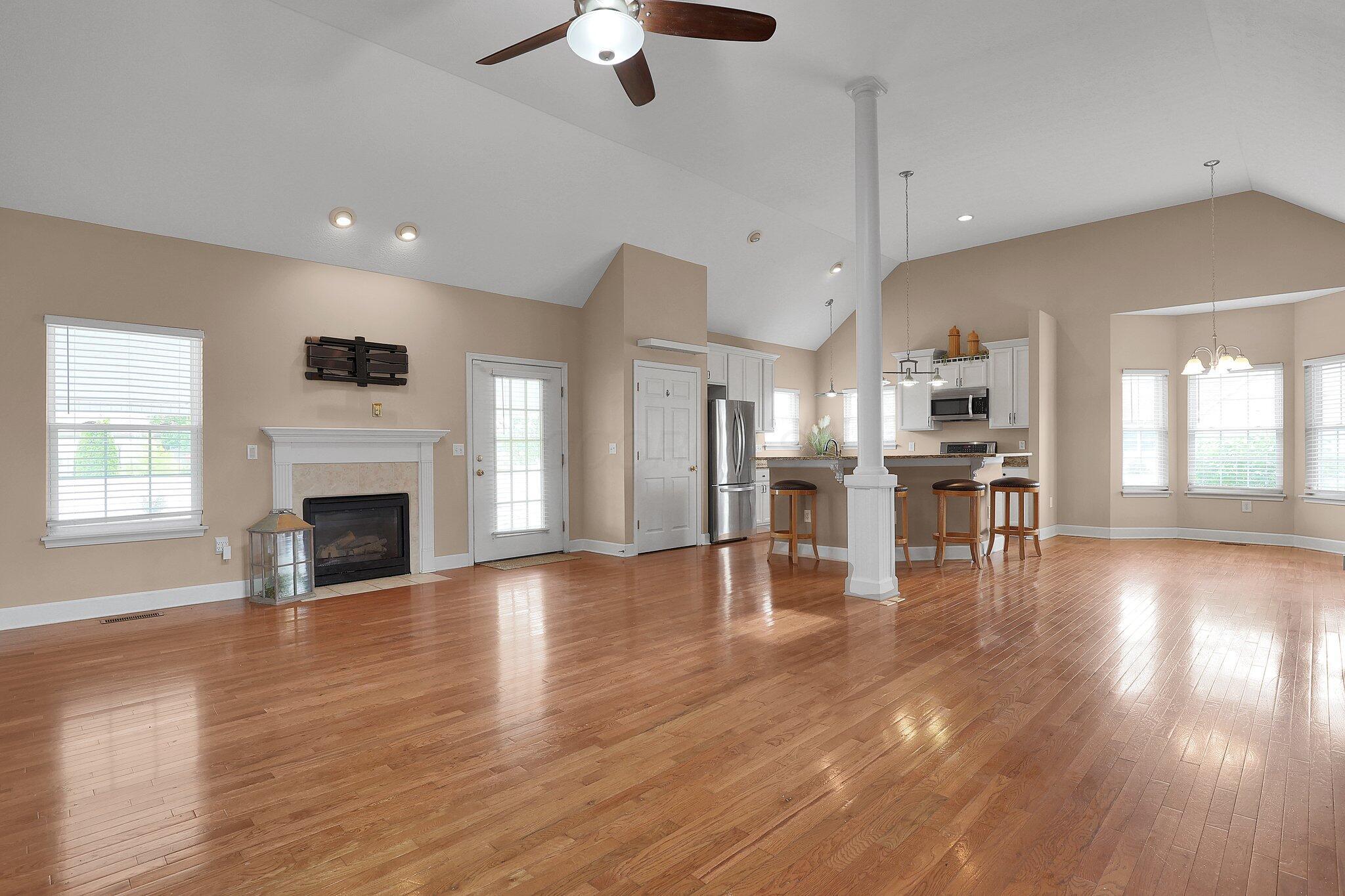 3040 Clifford Avenue, Ashville, Ohio image 8