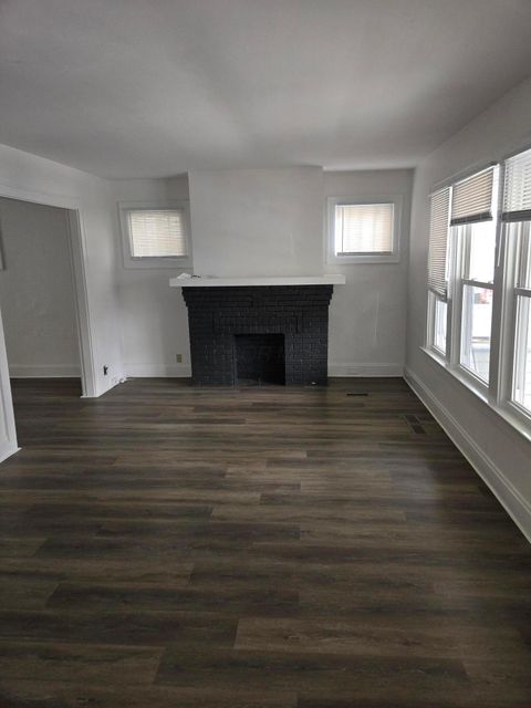 Photo of 127 N Burgess Avenue, Columbus, OH 43204 (MLS # 225040463) Photo of 127 N Burgess Avenue, Columbus, OH 43204 (MLS # 225040463)