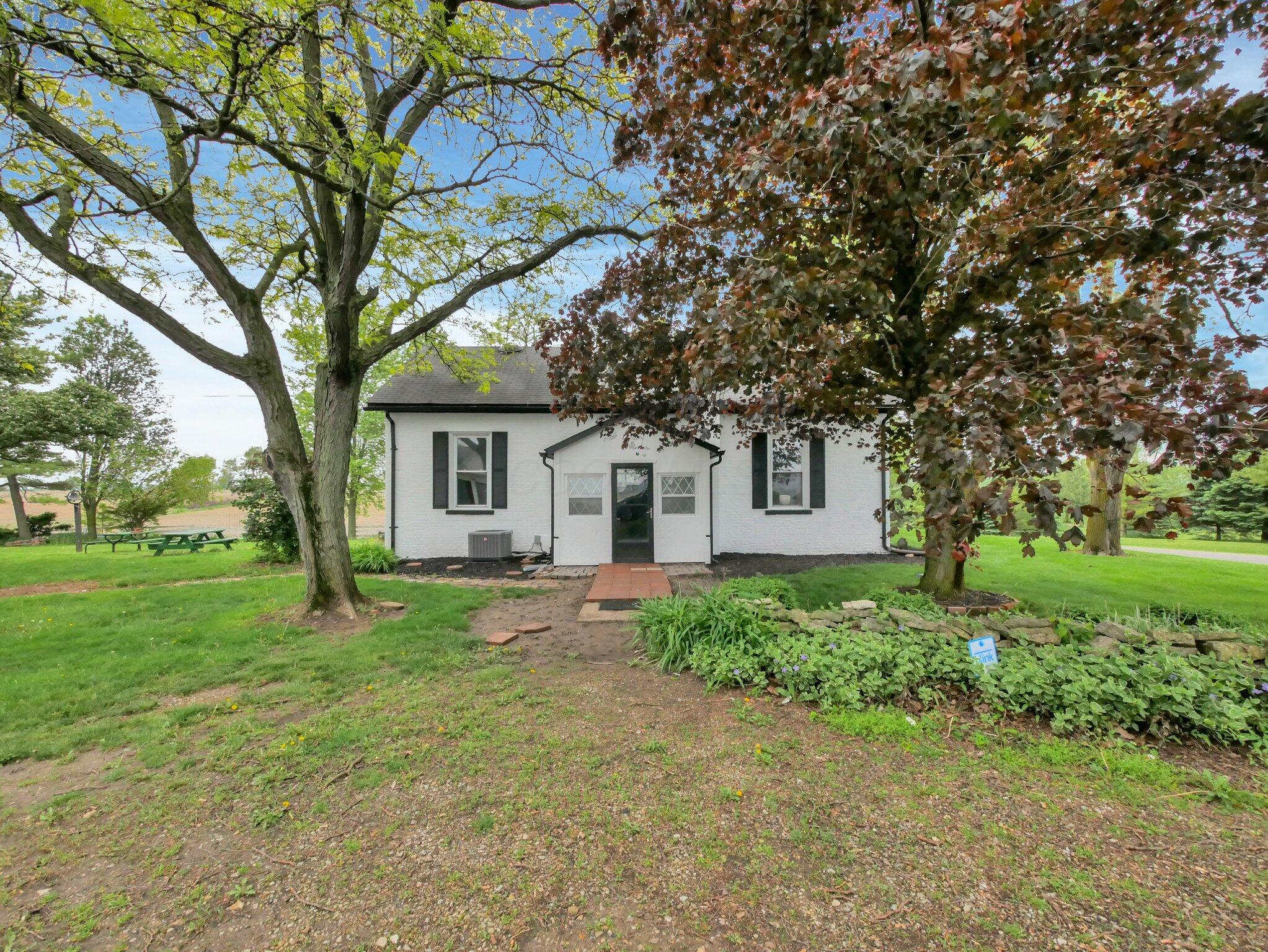 3775 Old Springfield Road, London, Ohio image 2