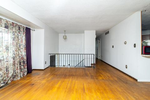 Tiny photo for 5548 Roche Drive, Columbus, OH 43229 (MLS # 225044551)