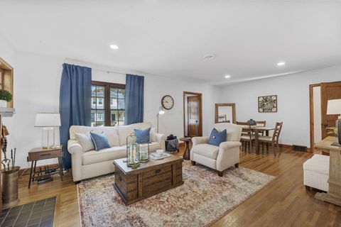 Tiny photo for 27 Woodland Avenue, Delaware, OH 43015 (MLS # 225041748)