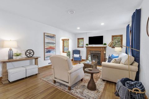 Tiny photo for 27 Woodland Avenue, Delaware, OH 43015 (MLS # 225041748)