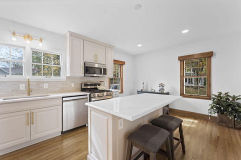 Tiny photo for 27 Woodland Avenue, Delaware, OH 43015 (MLS # 225041748)