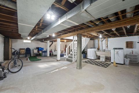 Tiny photo for 27 Woodland Avenue, Delaware, OH 43015 (MLS # 225041748)