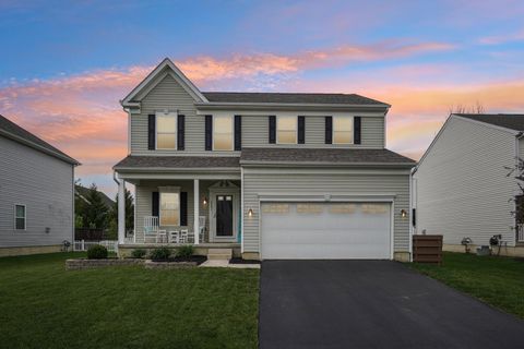 Photo of 1601 Fox Fire Drive, Marysville, OH 43040 (MLS # 226016561)
