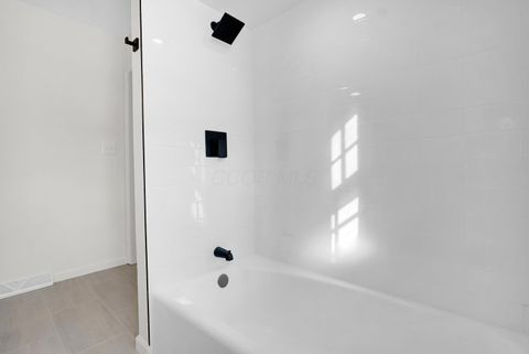 Tiny photo for 1246 Southport Drive, Columbus, OH 43235 (MLS # 225044409)