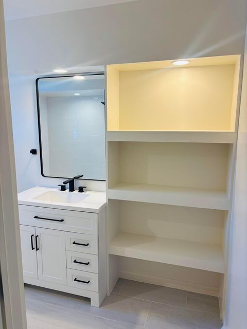 Tiny photo for 1246 Southport Drive, Columbus, OH 43235 (MLS # 225044409)