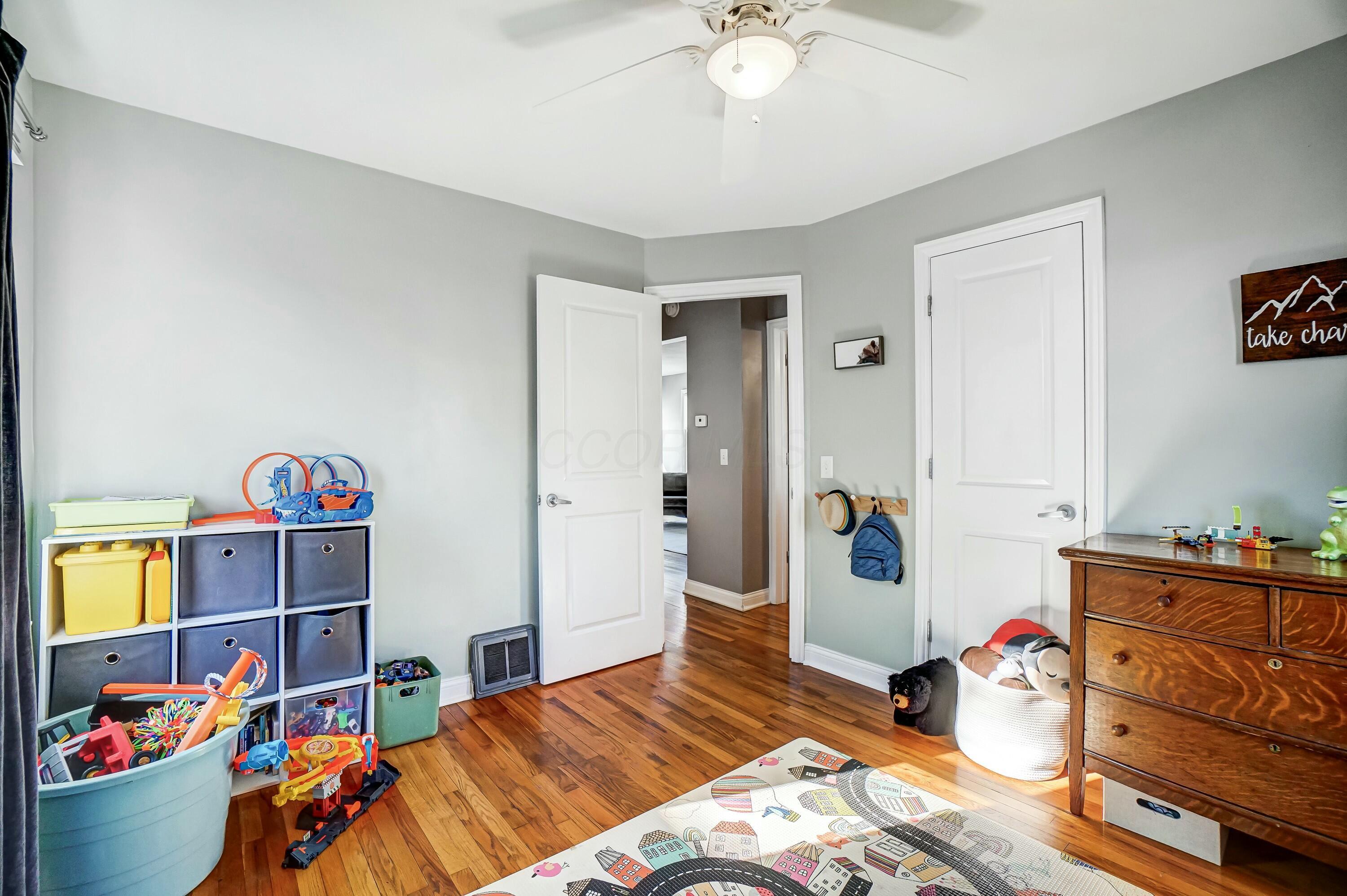 678 E Royal Forest Boulevard, Columbus, Ohio image 19