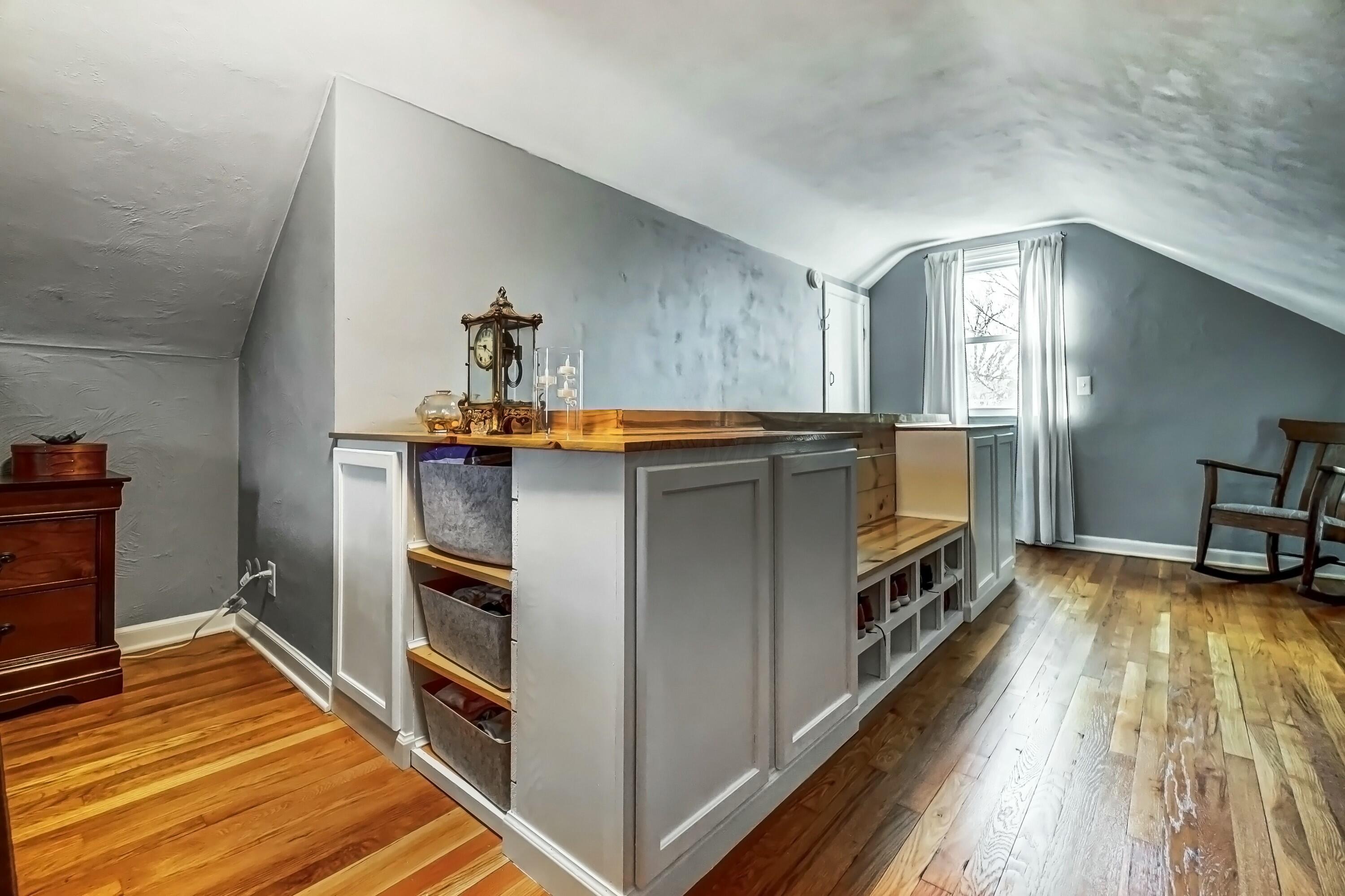 678 E Royal Forest Boulevard, Columbus, Ohio image 24